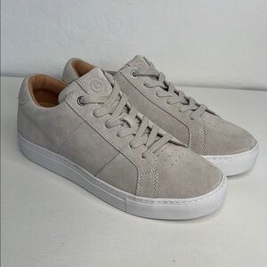 NWOB Greats Royale women’s sneakers taupe grey suede low top sneakers size 9